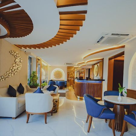 Umet Seaview Hotel With Free Airport Pick Up And Drop T&C Apply Male Zewnętrze zdjęcie