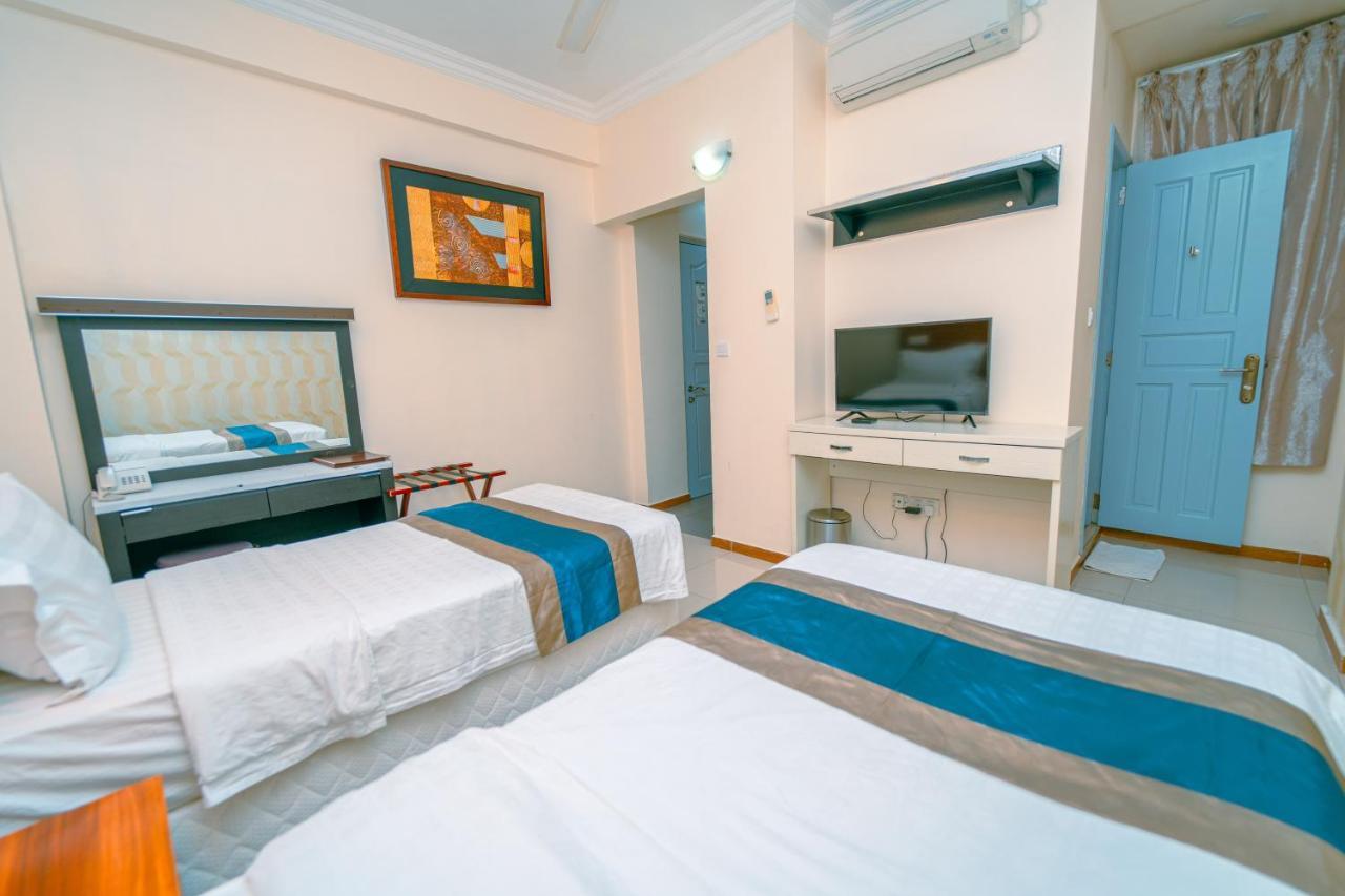 Umet Seaview Hotel With Free Airport Pick Up And Drop T&C Apply Male Zewnętrze zdjęcie