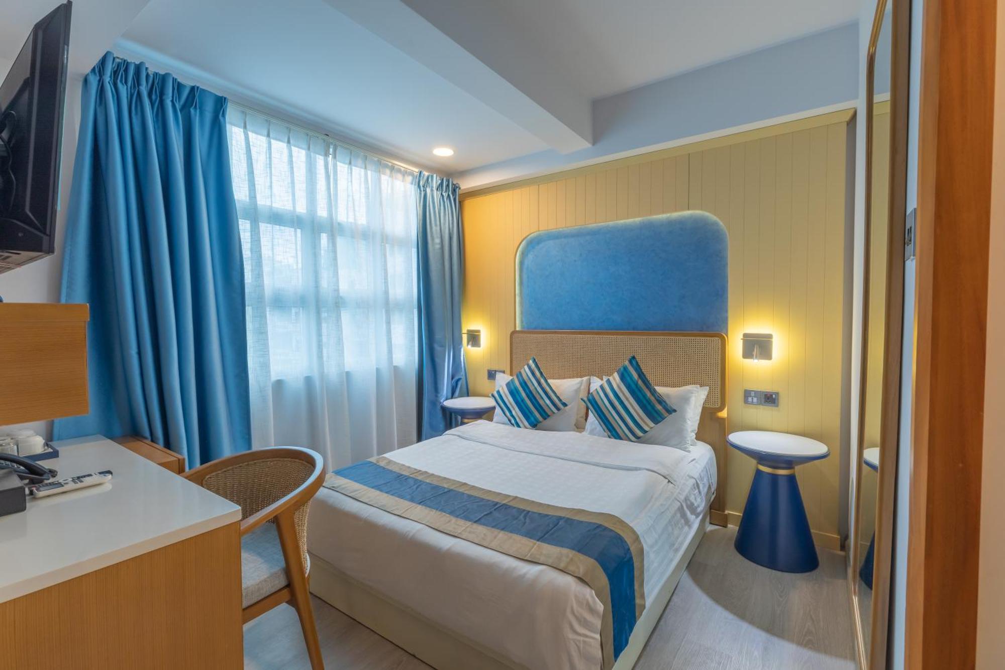 Umet Seaview Hotel With Free Airport Pick Up And Drop T&C Apply Male Zewnętrze zdjęcie