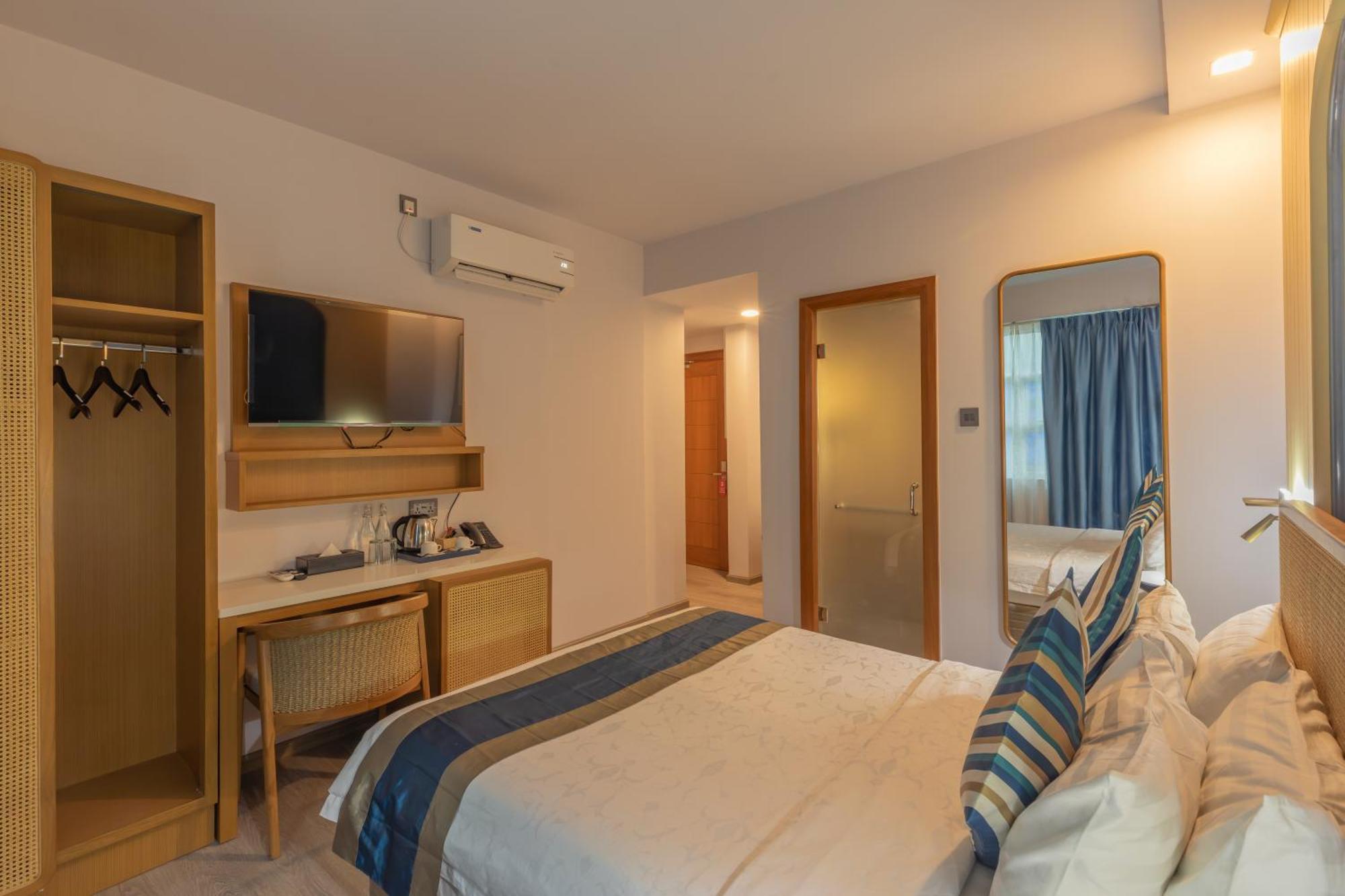 Umet Seaview Hotel With Free Airport Pick Up And Drop T&C Apply Male Zewnętrze zdjęcie