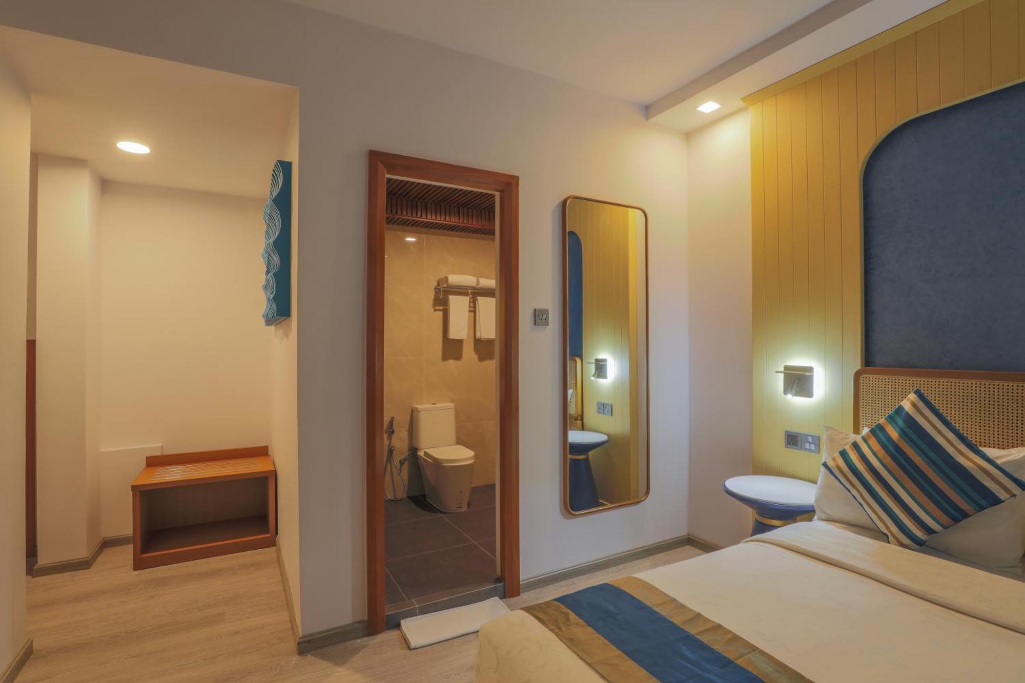 Umet Seaview Hotel With Free Airport Pick Up And Drop T&C Apply Male Zewnętrze zdjęcie