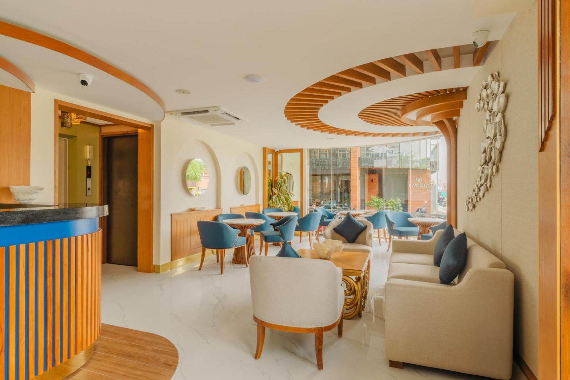 Umet Seaview Hotel With Free Airport Pick Up And Drop T&C Apply Male Zewnętrze zdjęcie