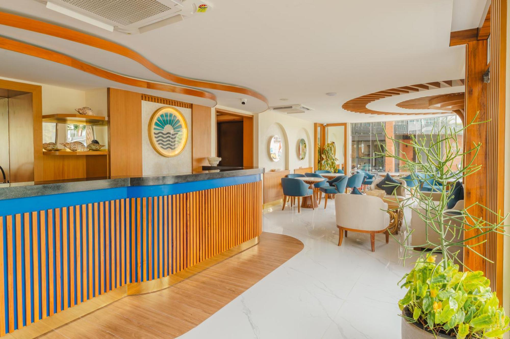 Umet Seaview Hotel With Free Airport Pick Up And Drop T&C Apply Male Zewnętrze zdjęcie