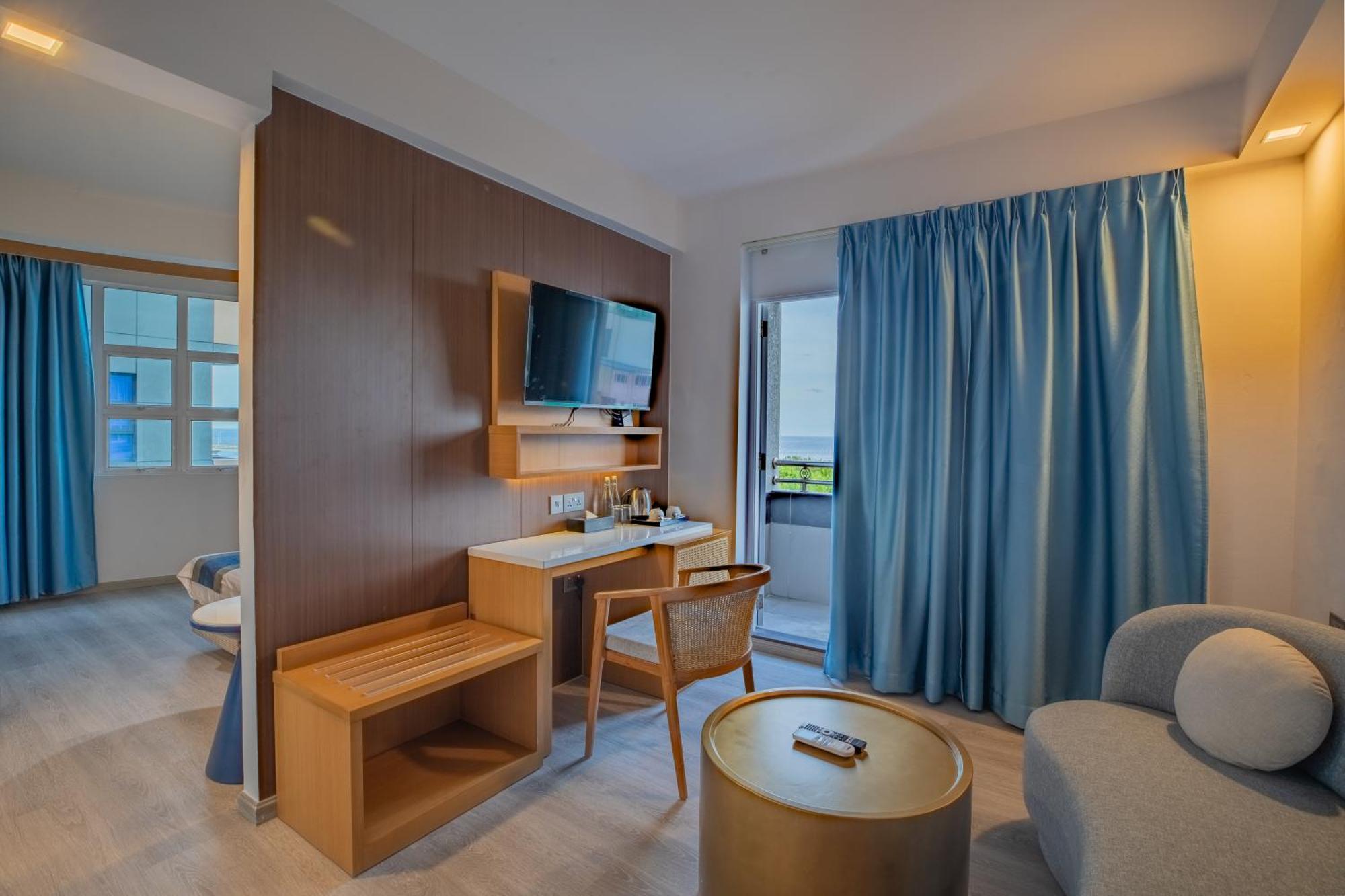 Umet Seaview Hotel With Free Airport Pick Up And Drop T&C Apply Male Zewnętrze zdjęcie