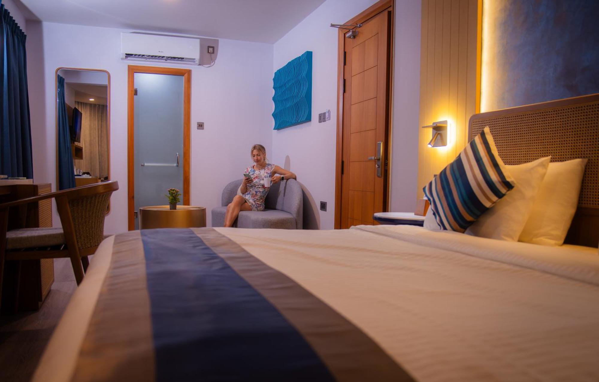 Umet Seaview Hotel With Free Airport Pick Up And Drop T&C Apply Male Zewnętrze zdjęcie
