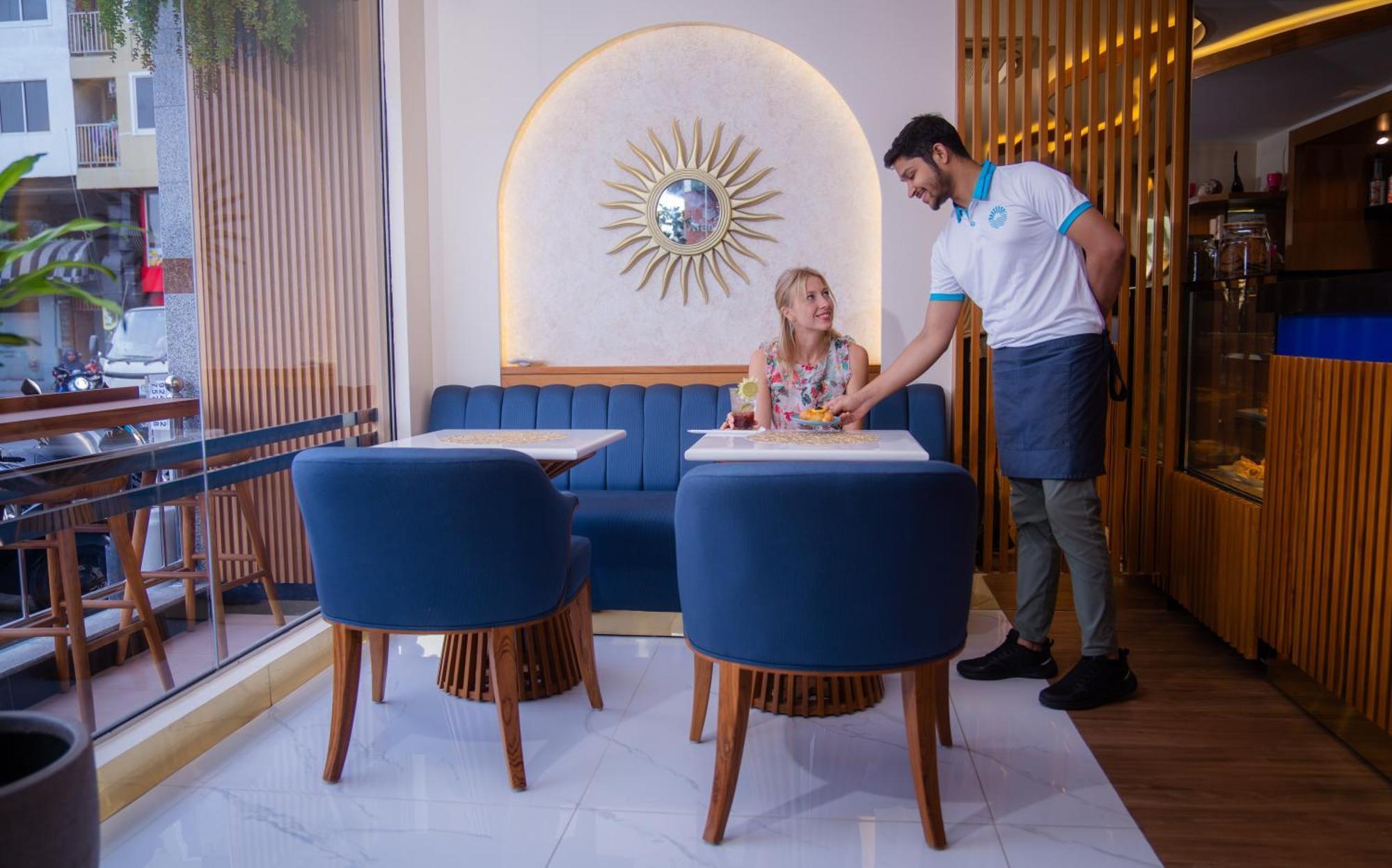 Umet Seaview Hotel With Free Airport Pick Up And Drop T&C Apply Male Zewnętrze zdjęcie