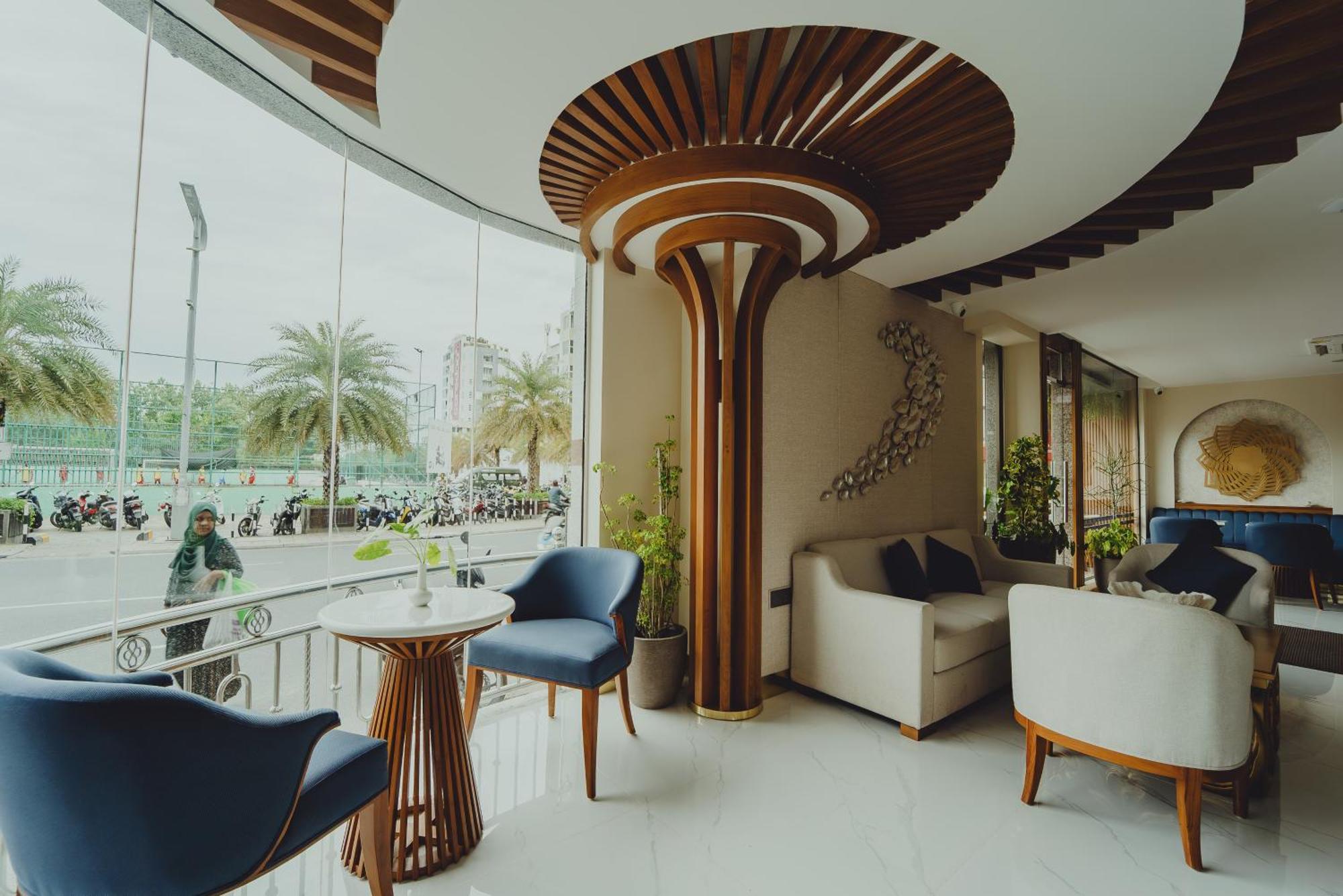 Umet Seaview Hotel With Free Airport Pick Up And Drop T&C Apply Male Zewnętrze zdjęcie