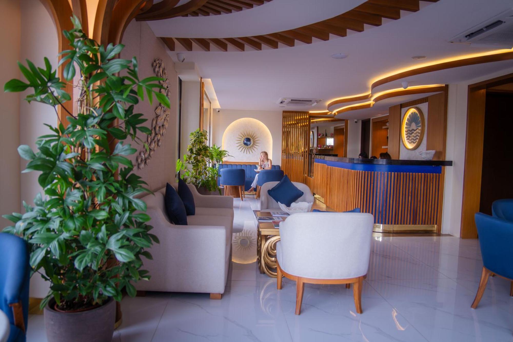 Umet Seaview Hotel With Free Airport Pick Up And Drop T&C Apply Male Zewnętrze zdjęcie