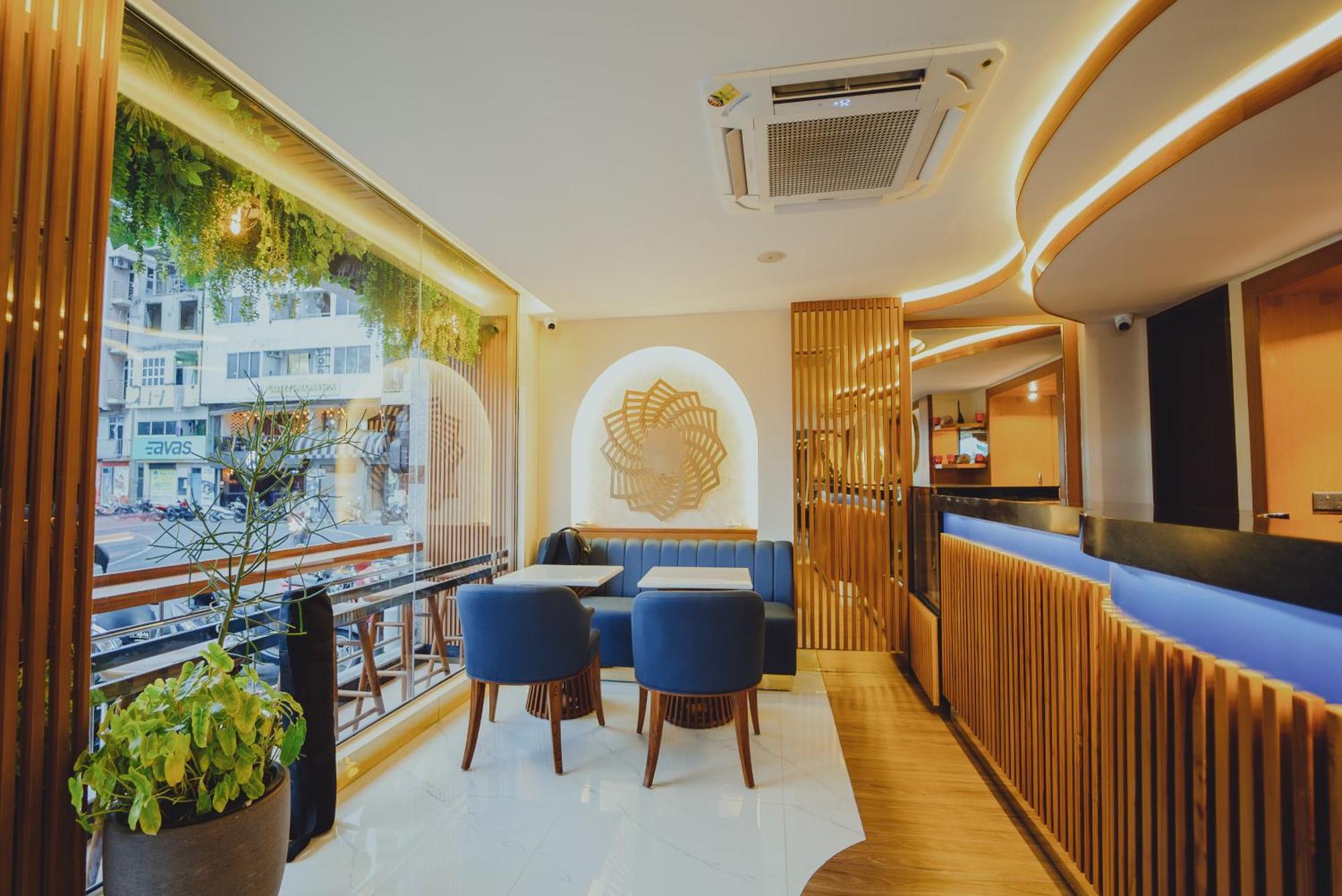 Umet Seaview Hotel With Free Airport Pick Up And Drop T&C Apply Male Zewnętrze zdjęcie
