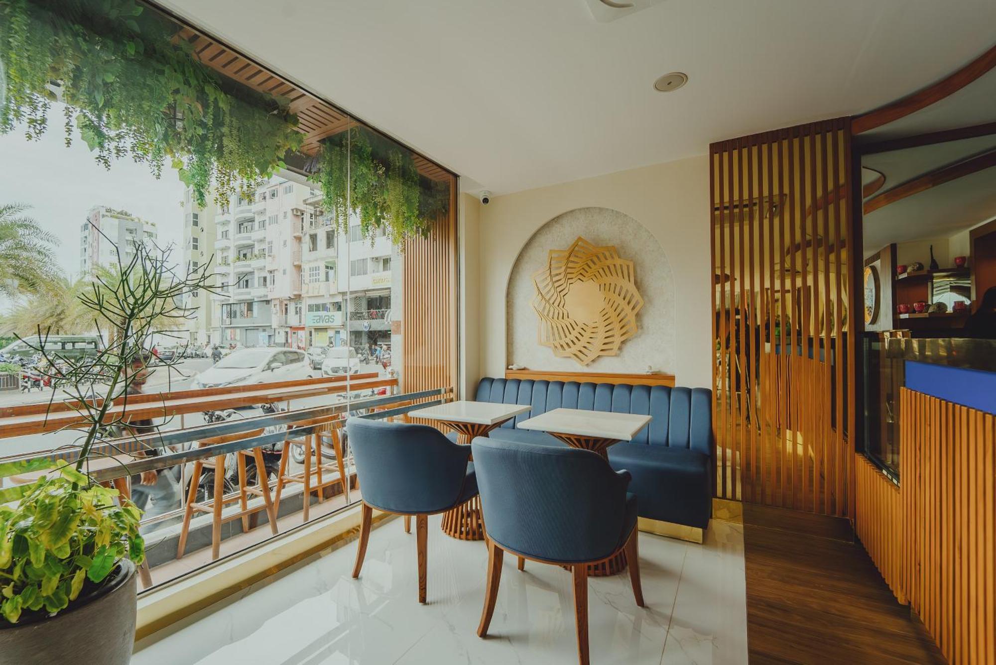 Umet Seaview Hotel With Free Airport Pick Up And Drop T&C Apply Male Zewnętrze zdjęcie